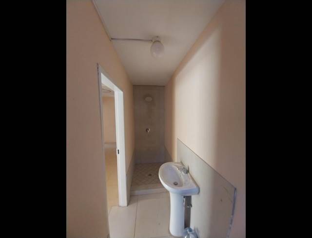 2 BEDROOM PROPERTY TO RENT IN LAUDIUM